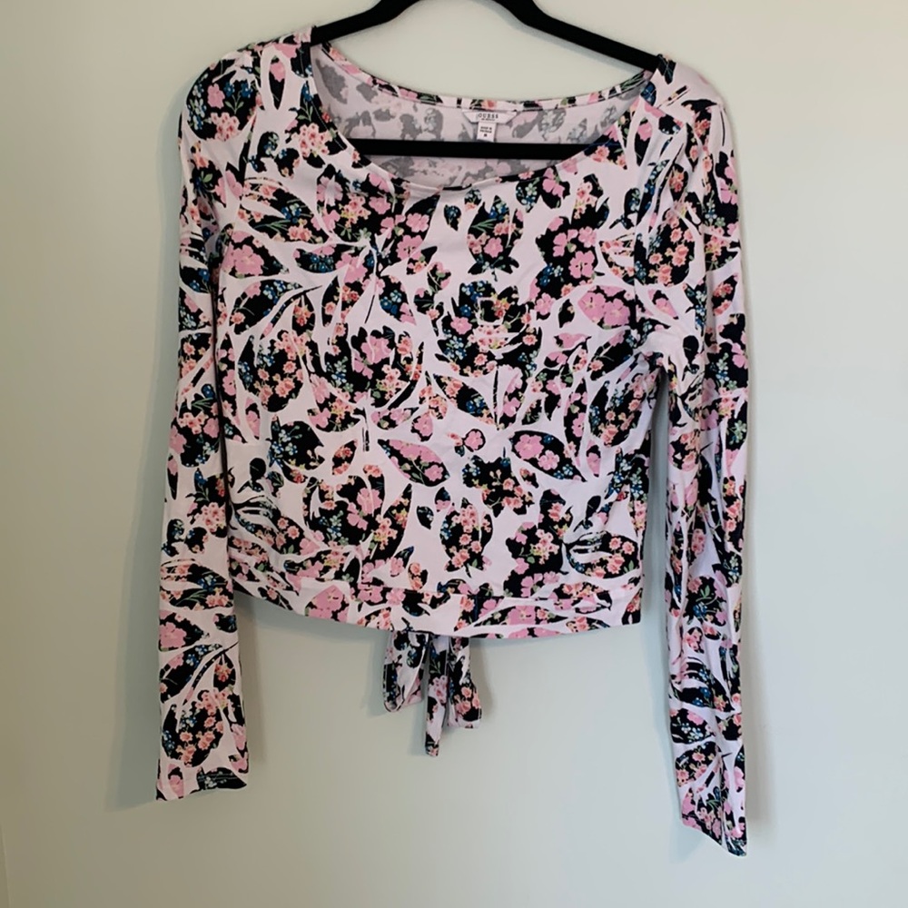 Guess top